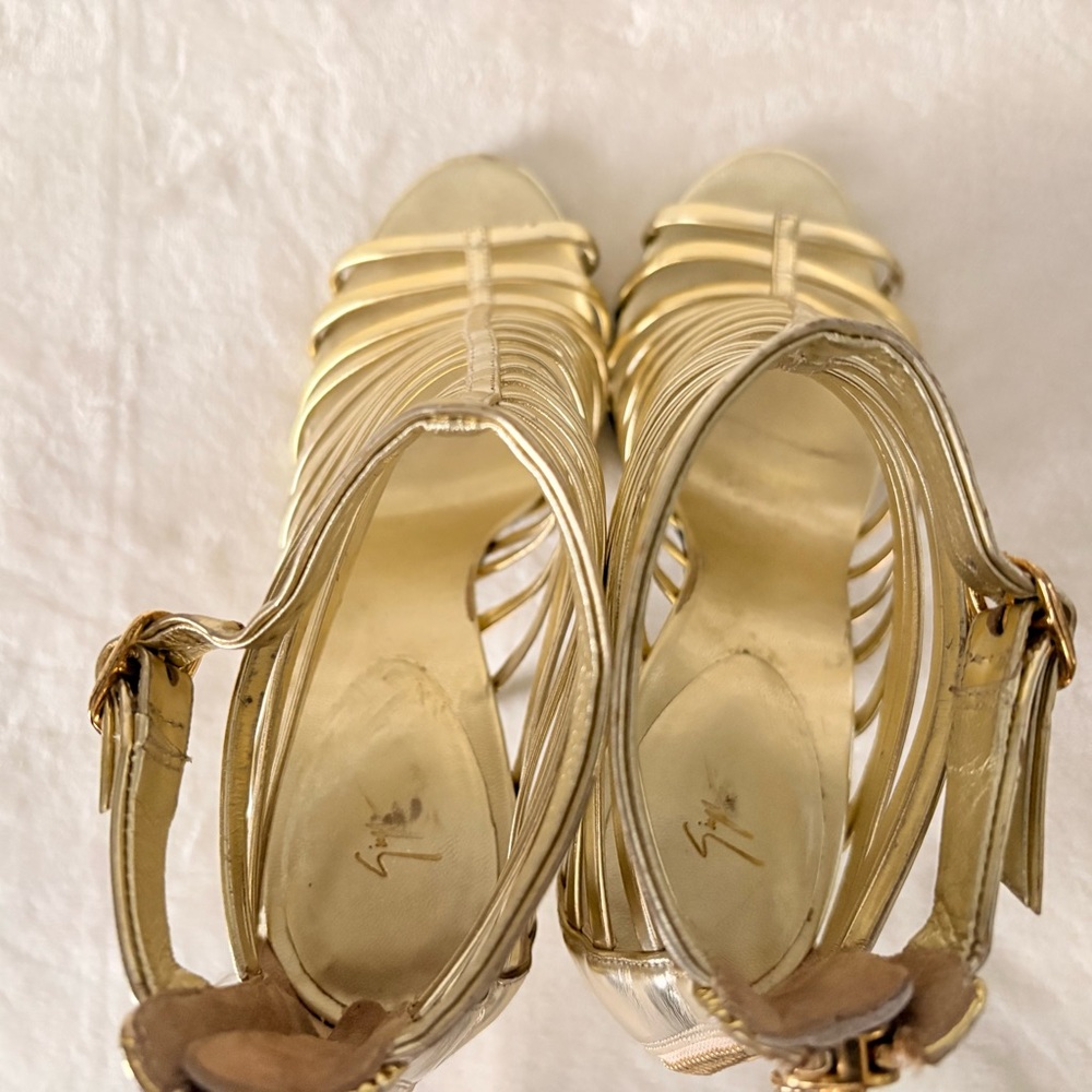 🤩Giuseppe Zanotti Metallic Gold Strappy Cage Heels - Picture 5 of 10